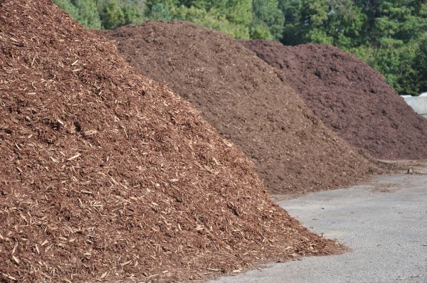 Brown Mulch Delivery in Terre Haute